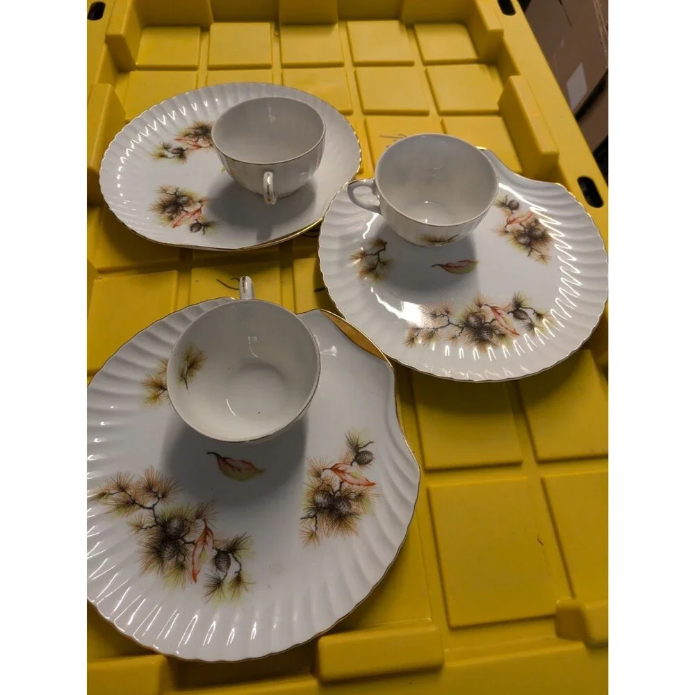 Vintage Japan Pine Needles And Cones, Shell Shaped Snack Plate &Tea Cup  3 Sets